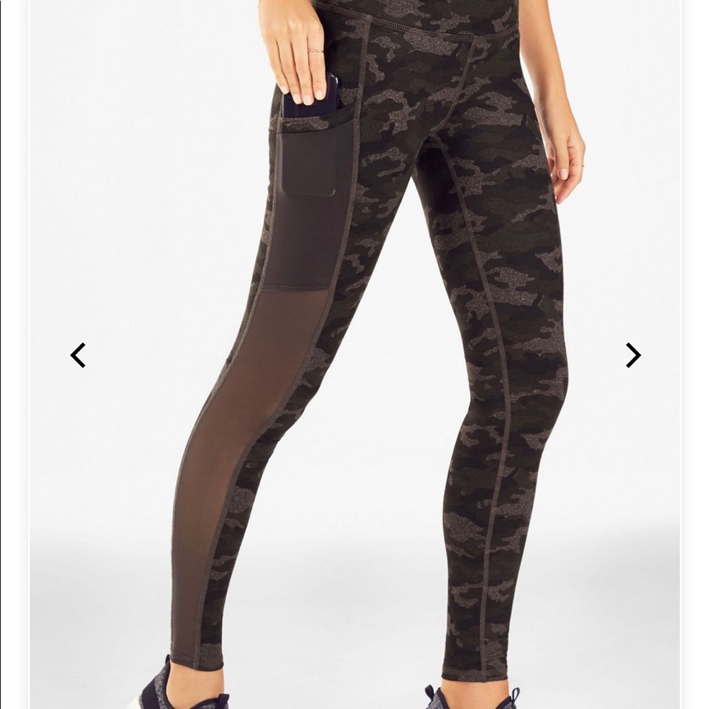 Fabletics  Cameo Leggings